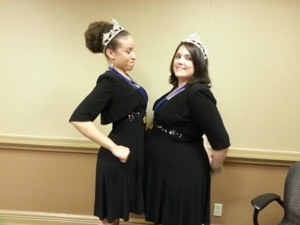 This is the night Shana told us she's expecting! Right before we went out for the performance, we did a belly showdown between super-pregnant Kris and barely-pregnant Shana! Aren't they cute??